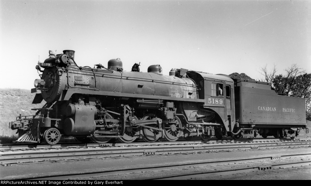 CP 2-8-2 #5189 - Canadian Pacific